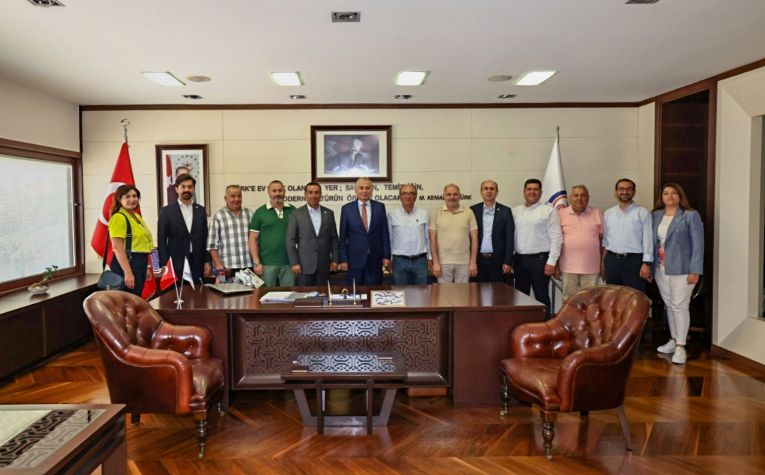 MAKSIAD Yönetim Kurulu Başkanı Mehmet Sarı ve Yönetim Kurulu Üyelerinden Denizli Büyük şehir Belediye Başkanı Osman Zolan’a ziyaret.