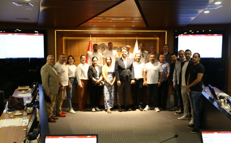 MAKSİAD Başkanı Sn. Mehmet Sarı ve Yönetim Kurulu Üyeleri, DENİB Başkanı Sn.Hüseyin Memişoğlu’nun ev sahipliğinde Denizli Makine Sektörü URGE Projesinde yer alan firma temsilcilerinin katılımıyla Makine ve Aksamları Sektörel istişare toplantısına katıldı.