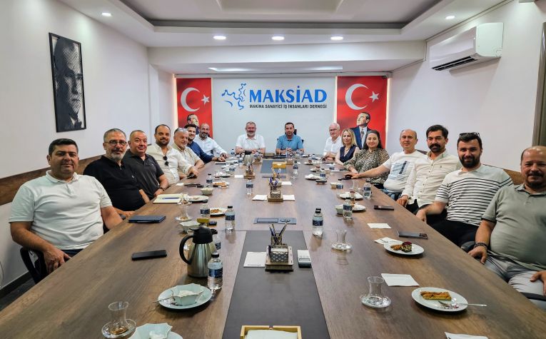 KalDer Denizli Yönetim Kurulu Başkanı Sayın Ekrem Ateş ve değerli Yönetim Kurulu Üyeleri, derneğimizi ziyaret etti.