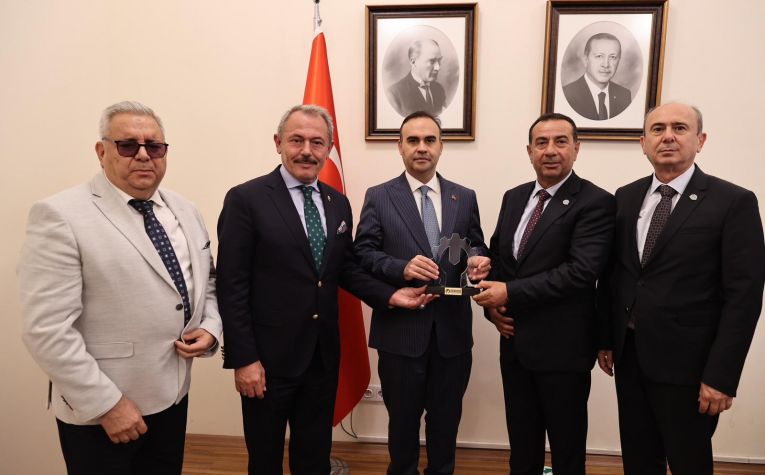 MAKSİAD ve DEMİOSB Heyetinden Sanayi ve Teknoloji Bakanı Mehmet Fatih Kacır’a Ziyaret