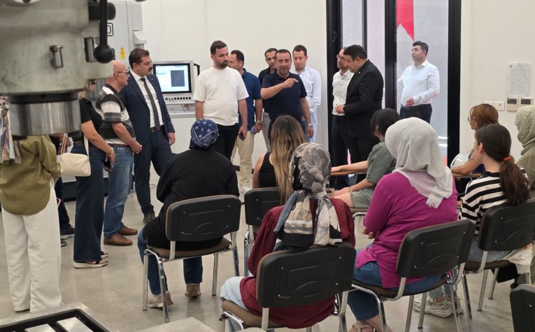 Kadın İstihdamına Yönelik CNC Operatörü Eğitimi Tüm Hızıyla Devam Ediyor