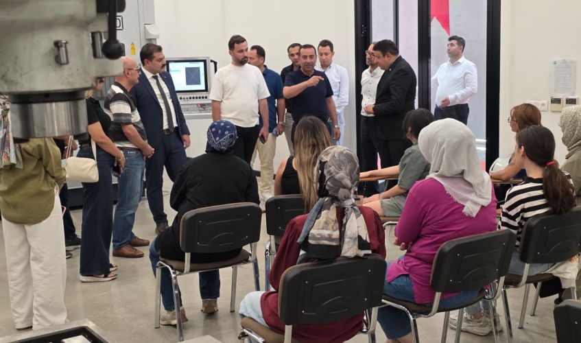 Kadın İstihdamına Yönelik CNC Operatörü Eğitimi Tüm Hızıyla Devam Ediyor